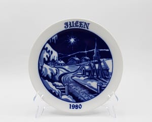1980 Hackefors Jultallrik Scandinavian Collectors Plate | Whispering City RVA