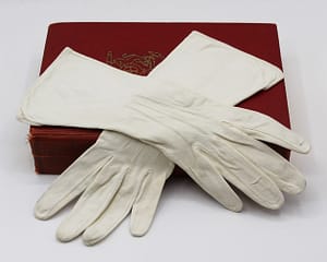 Duplex Antelope MCM Vintage Doeskin Leather Bracelet Ivory White Ladies Driving Gloves at whisperingcityrva.com