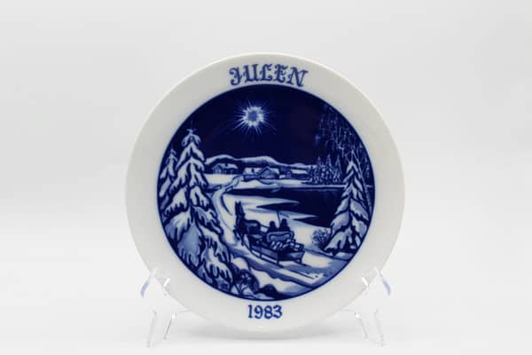 1983 Hackefors Jultallrik Scandinavian Collectors Plate | Whispering City RVA