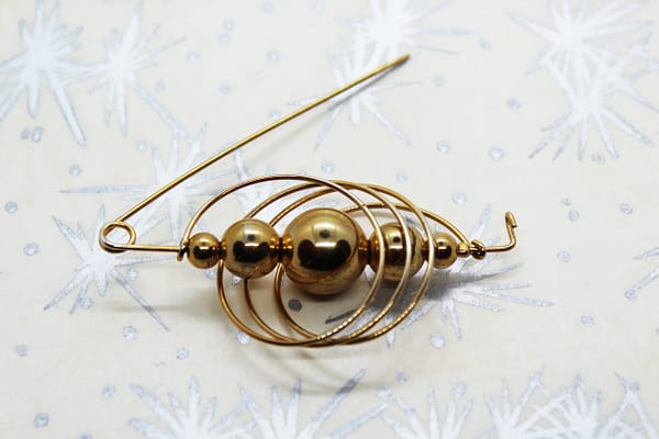 Vintage Geometric Ball & Hoop Accent Pin | Whispering City RVA
