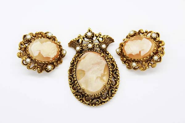 Florenza Signed Shell Cameo Jewelry Set - Brooch & Earrings at whisperingcityrva.com