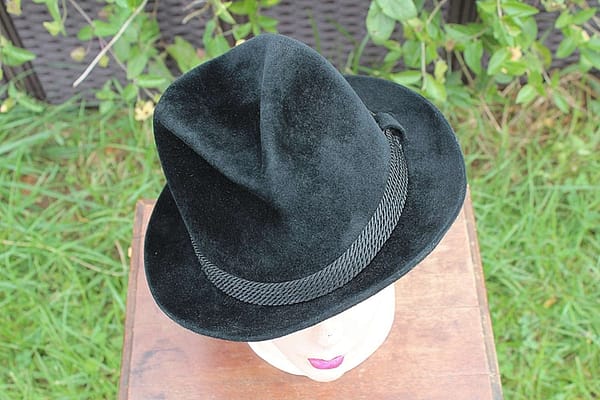 1950s Dobbs Fifth Avenue Style L0456 Hunter MT Black Velour Wool Rope Band Fedora Hat - Size 6 7/8 at whisperingcityrva.com