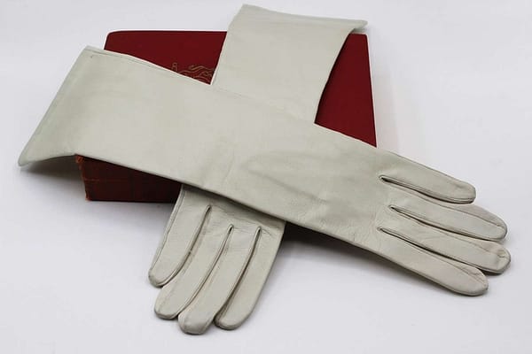 Van Raalte Mid Century Vintage Ivory White Leather Silk Lined Mid-Arm Length Ladies Gloves - Size 7 at whisperingcityrva.com