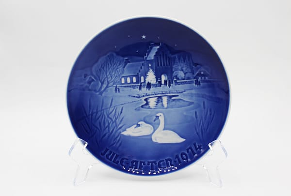 1974 B&G Bing & Grondahl Christmas in the Village Collectors Plate | Whispering City RVA