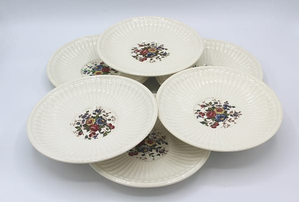 Vintage 1930s Wedgwood Conway Edme Footed Cups & Saucers Service for 6 | Whispering City RVA