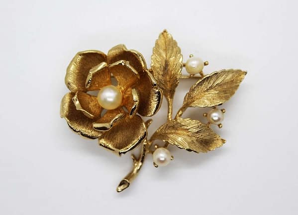 Lisner Signed Faux Pearl and Gold Tone Rose Brooch at whisperingcityrva.com