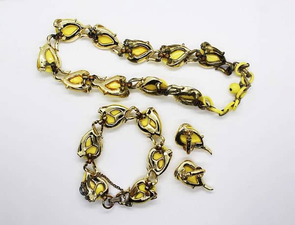 Coro Signed MCM Retro Lucite Jewelry Set - Necklace, Bracelet, Earrings at whisperingcityrva.com