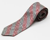 Imported Switzerland Woven Narrow Skinny Mens Necktie Tie - 53.5" L x 2.5" W - Vintage, Preppy, 1980s, 1960s, Mod, New Wave