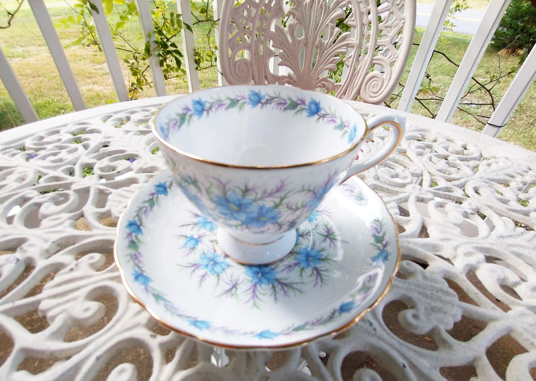 Tuscan Bone China Love in the Mist Pattern Tea Cup & Saucer Set - England, Country, Cottage, Farmhouse, English, Floral, Blue, Gold Trim