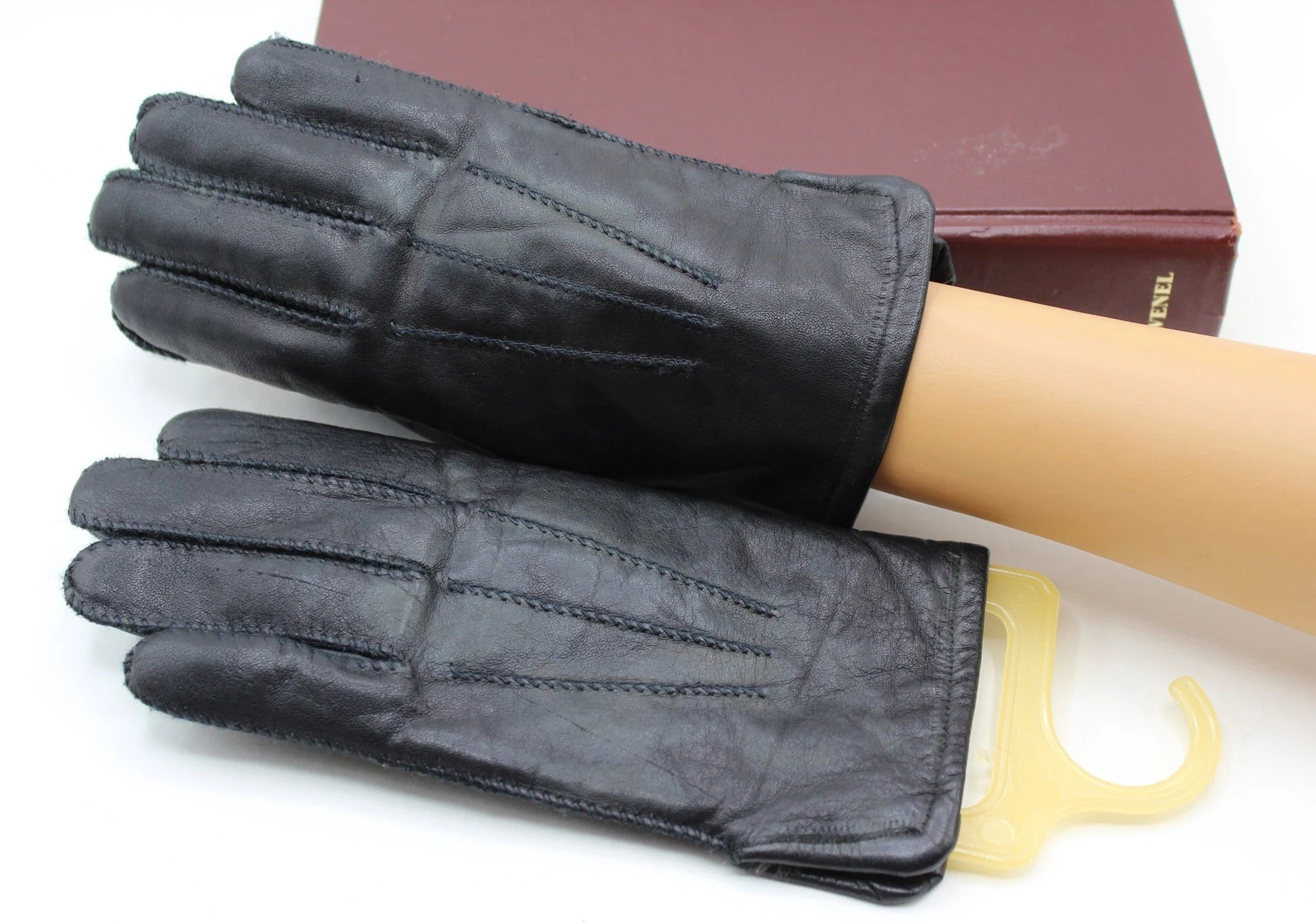 McAllister Black Leather Real Rabbit Fur Lined Shorties Length Short Ladies Gloves - Size 7 - Vintage, Mid Century, MCM, Retro 1960s, Winter
