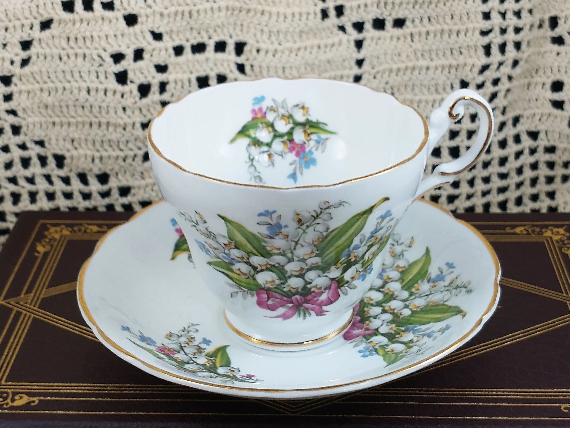 Regency Bone China England Lily of the Valley Floral Gold Trim Tea Cup & Saucer Set Longton Stoke on Trent - Farmhouse, Country, Cottage