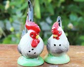 Vintage Rooster and Hen Ceramic Salt and Pepper Spice S&P Shakers - Farmhouse, Country, Cottage Chickens Porcelain Figural Table Decor